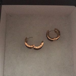 Henri Bendel huggies